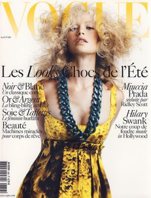 Vogue Paris April 2005 - Carolyn Murphy.jpg